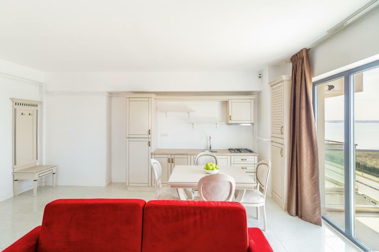 Miramare Residence Aparthotel Năvodari Екстериор снимка